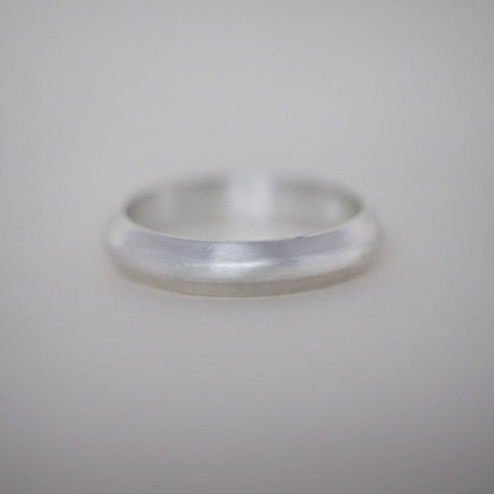 Contour | Softly Contoured Ring Band