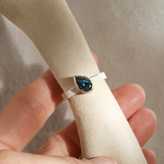 London Blue Topaz gold and silver florentine ring by Natalie Vernazza elegant jewellery.