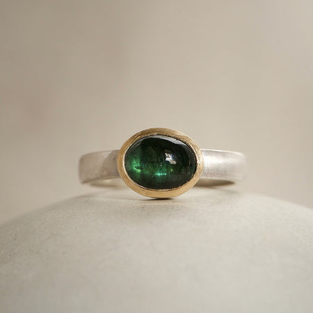 Green Tourmaline gold silver ring Natalie Vernazza elegant jewellery