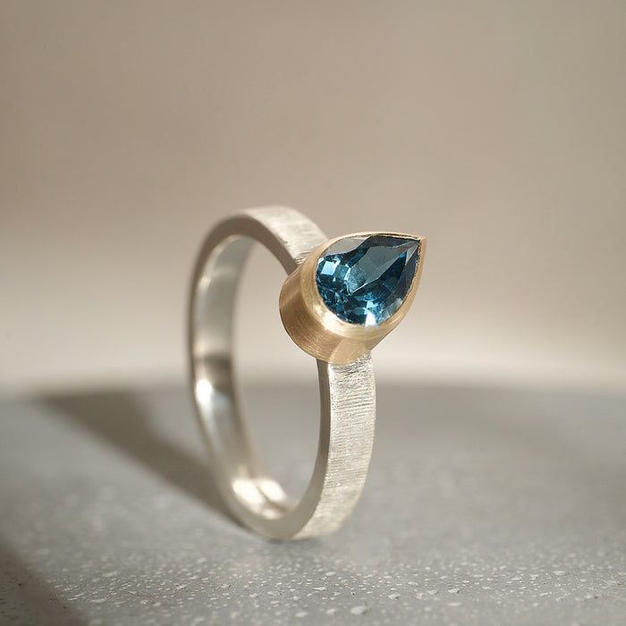 Pear London Blue Topaz Ring | P