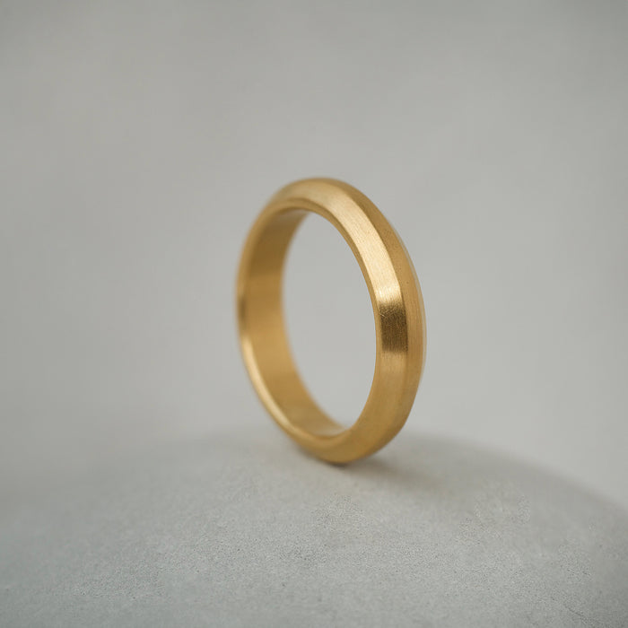 Contour | Softly Contoured Ring Band
