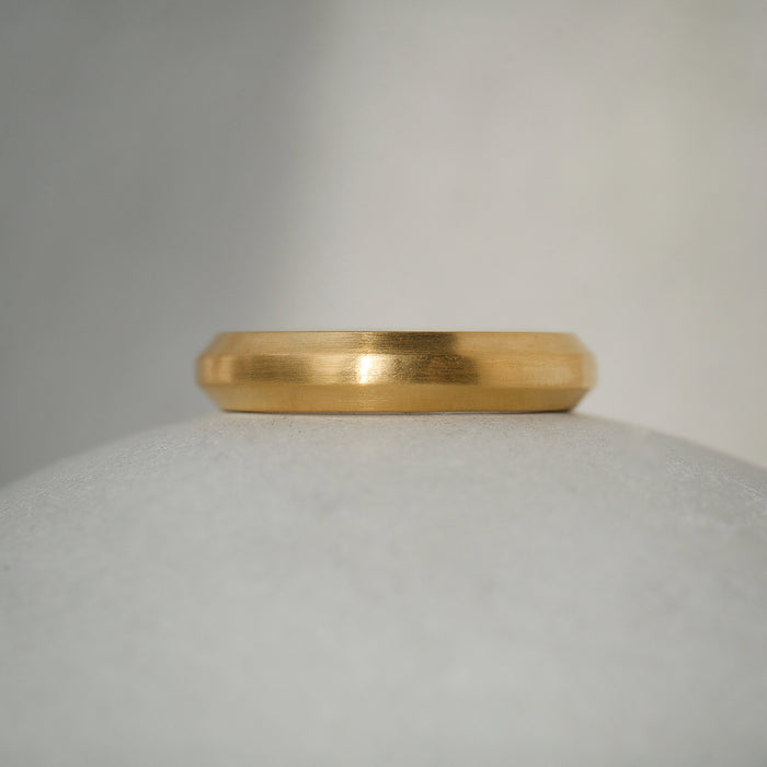 Contour | Softly Contoured Ring Band