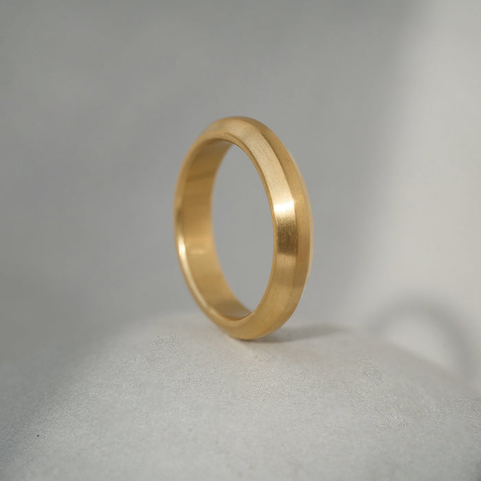 Contour | Softly Contoured Ring Band